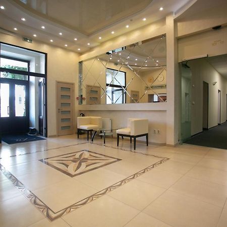 Molodezhnaya Hotel Brest Buitenkant foto