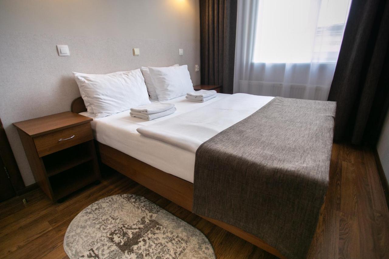 Molodezhnaya Hotel Brest Buitenkant foto