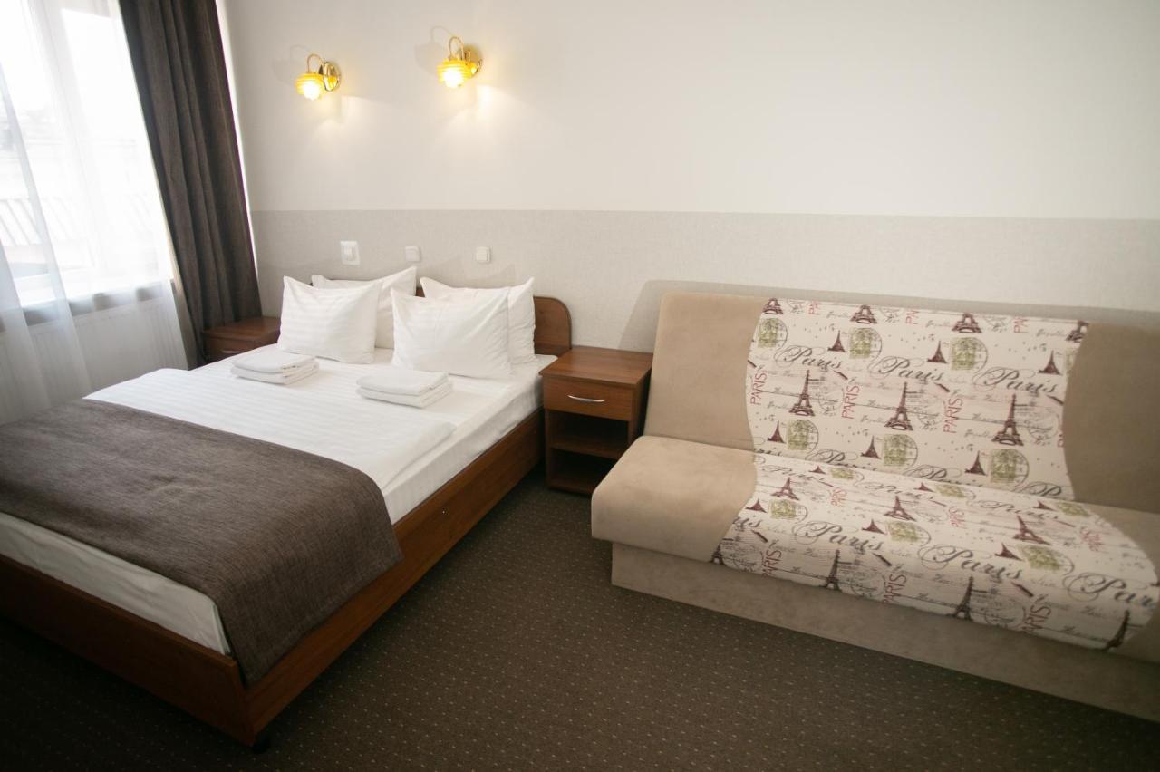 Molodezhnaya Hotel Brest Buitenkant foto