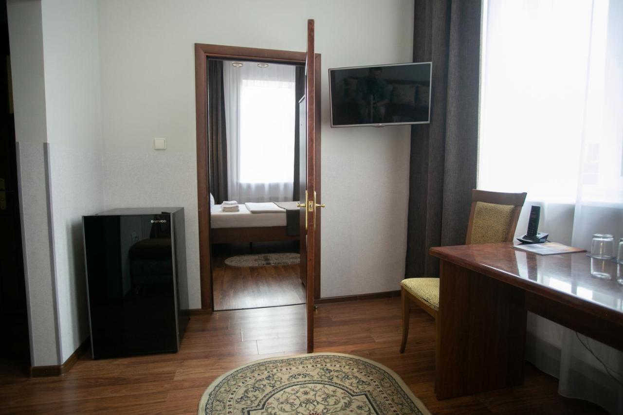 Molodezhnaya Hotel Brest Buitenkant foto