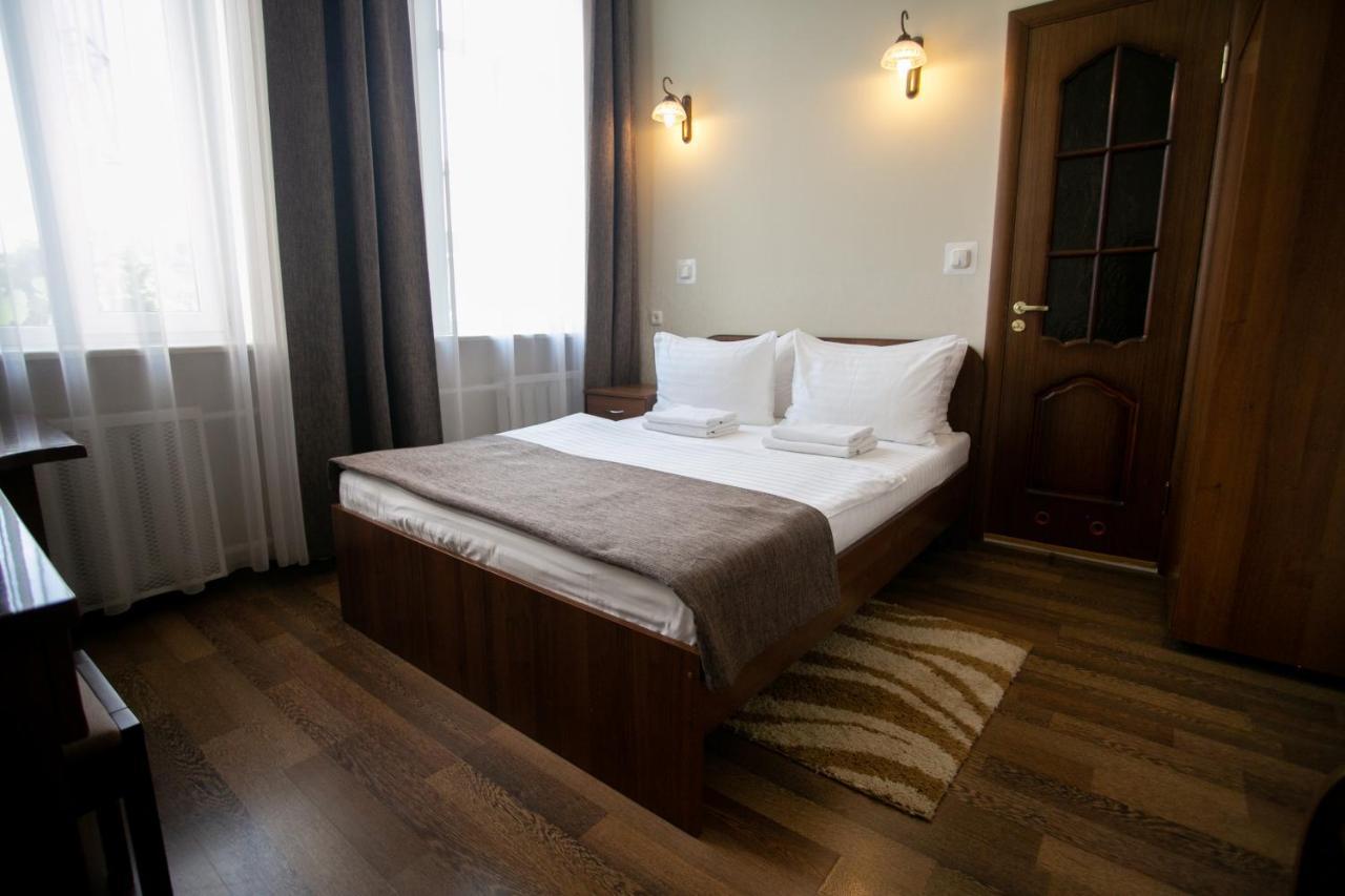 Molodezhnaya Hotel Brest Buitenkant foto