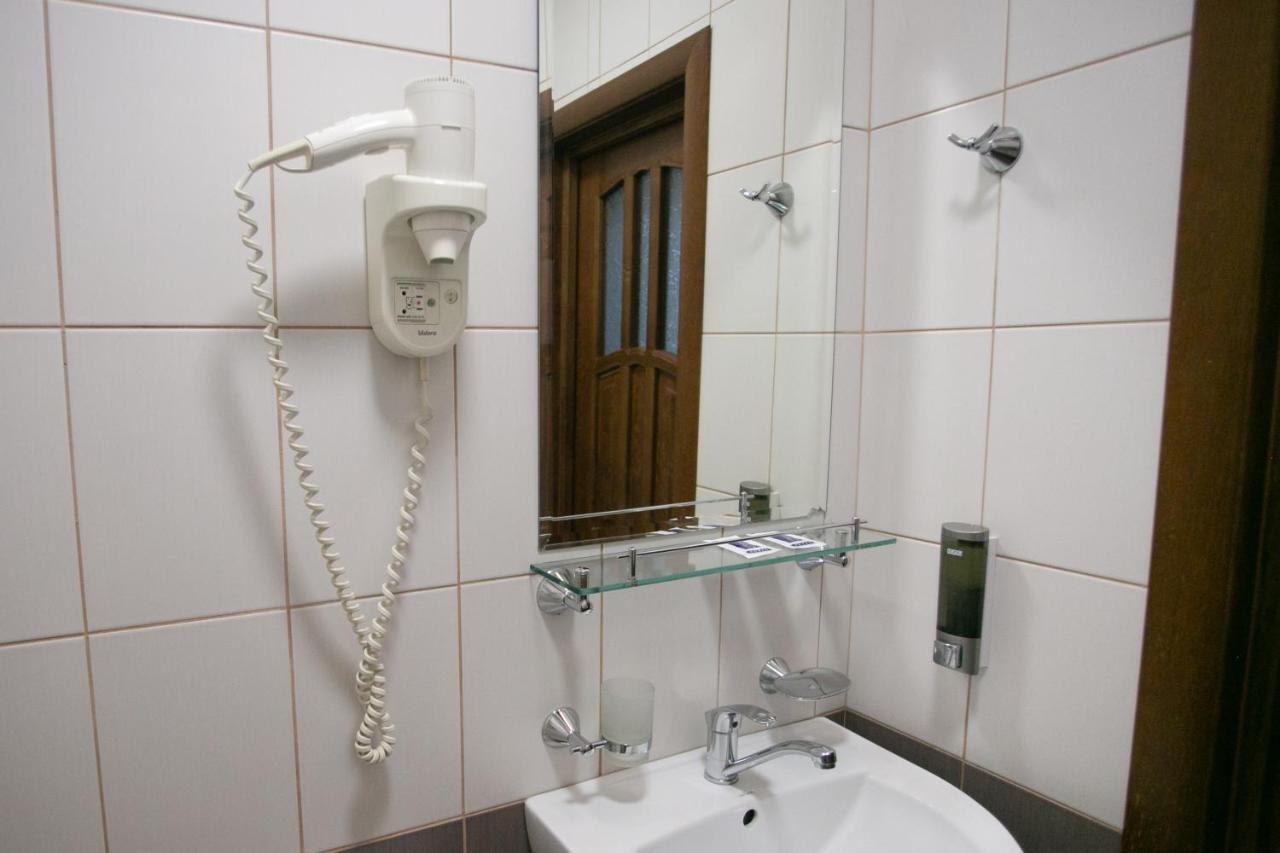 Molodezhnaya Hotel Brest Buitenkant foto