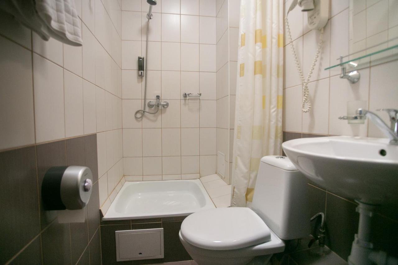Molodezhnaya Hotel Brest Buitenkant foto