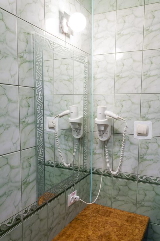 Molodezhnaya Hotel Brest Buitenkant foto