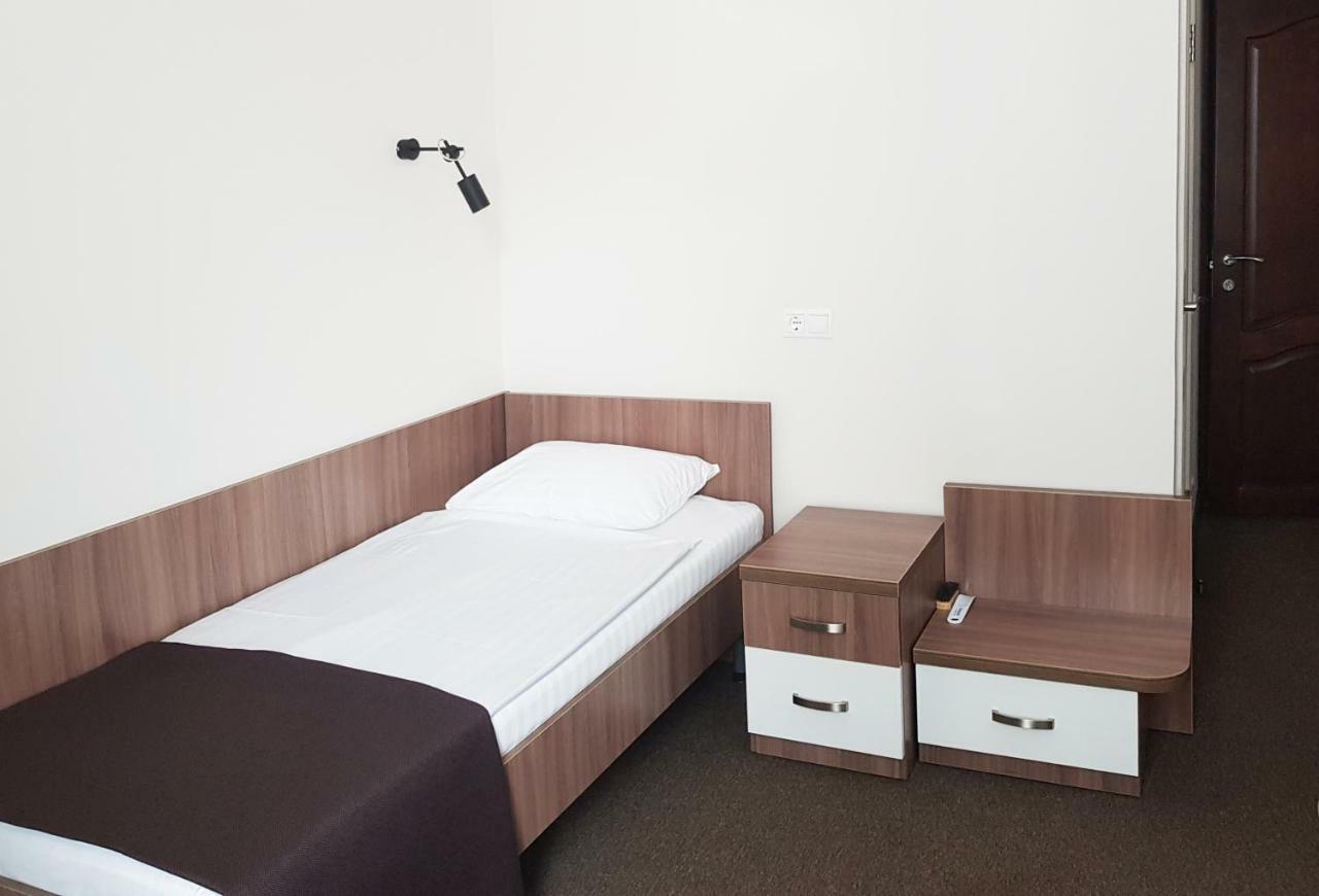 Molodezhnaya Hotel Brest Buitenkant foto